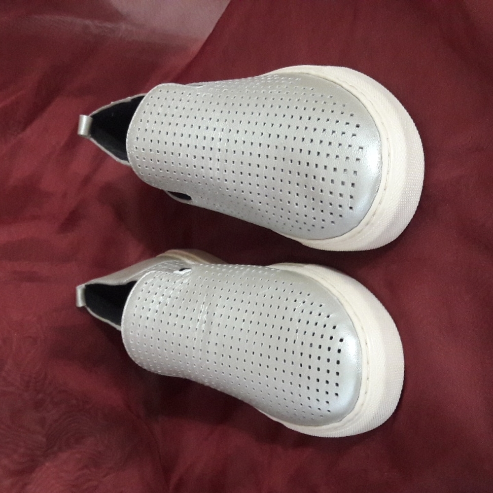 Hush Puppies Women's Shoes Manda Loafer Silver White Size 8.5 M Slip on…